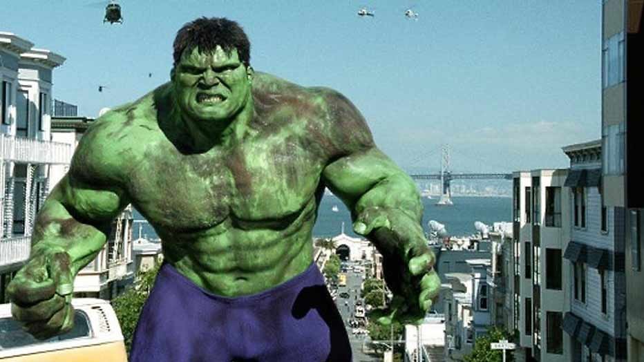 Hulk - Eric Bana is groot, groen en boos