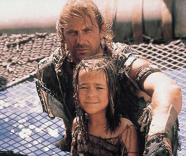 Kevin Costner vecht voor overleving in Waterworld