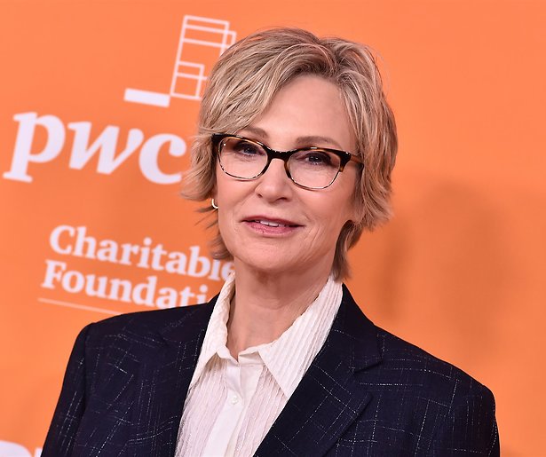 Jane Lynch presenteert Amerikaanse versie De Zwakste Schakel