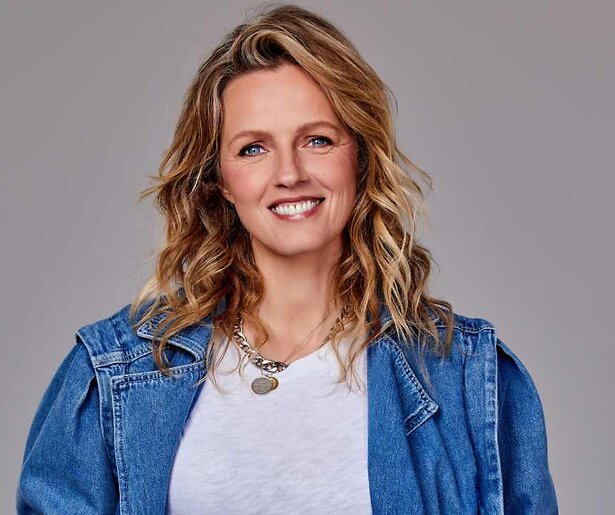 Leonie ter Braak neemt presentatie Het Perfecte Plaatje op Reis over van Tijl Beckand