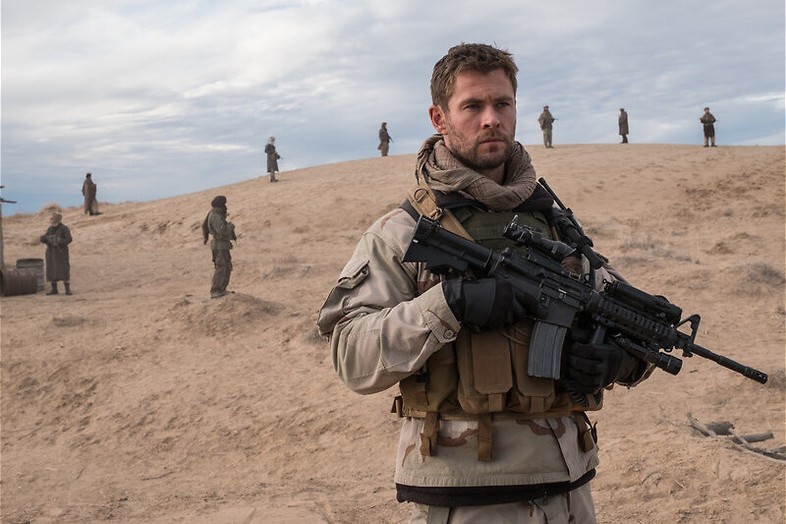 Chris Hemsworth strijdt tegen de taliban Chris Hemsworth strijdt tegen de taliban
