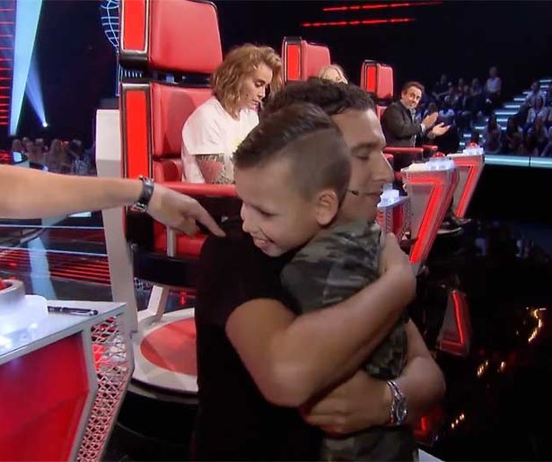 Preview: Ali B heeft bijzondere ontmoeting met fan