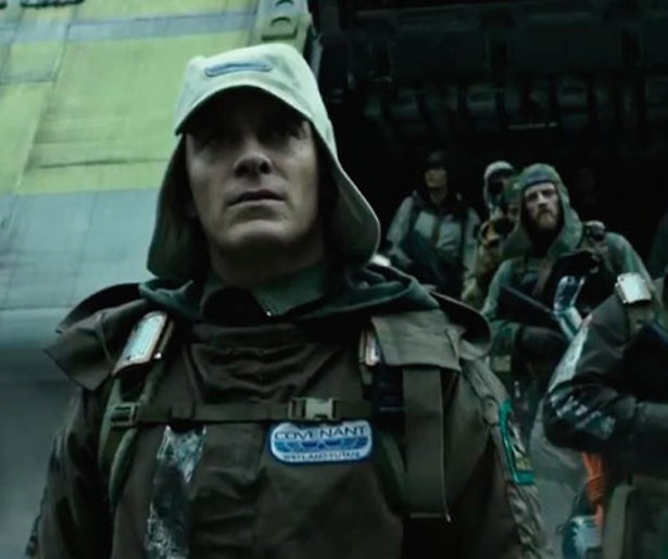 Alien Convenant - Michael Fassbender in de ruimte
