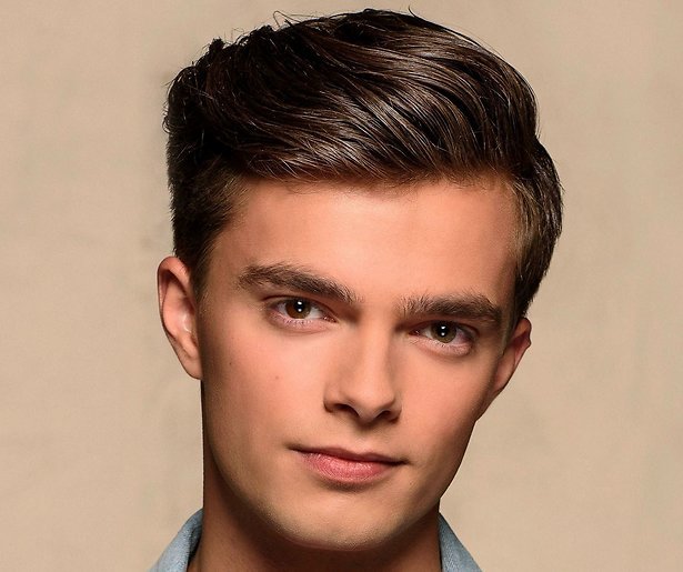 Buddy Vedder doet Dance Dance Dance dunnetjes over