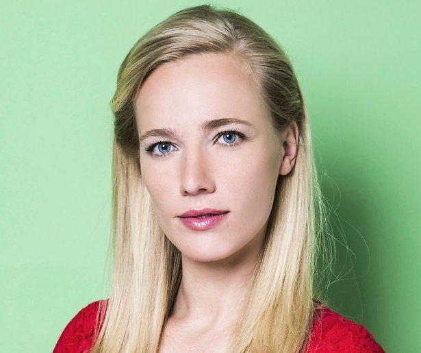 De TV van gisteren: Dokter Tinus verplettert Johnny de Mol