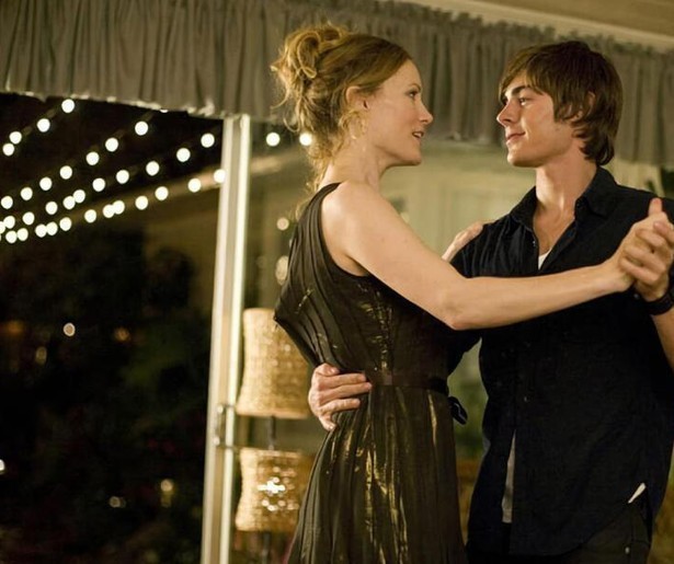 Zac Efron is 17 Again