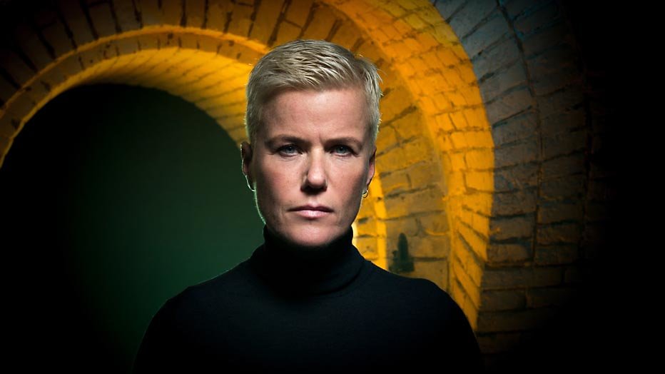 Ellie Lust presenteert live-finale Hunted Ellie Lust presenteert live-finale Hunted