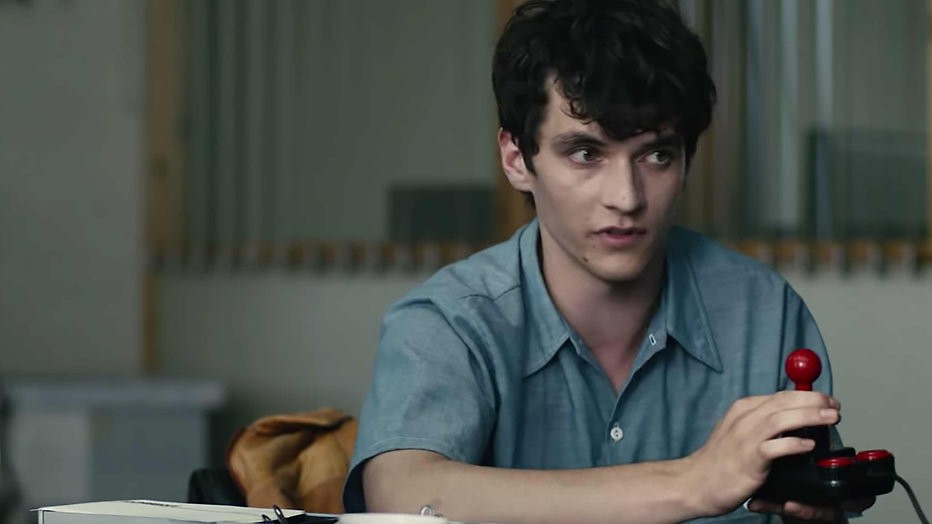 Hij staat online: een interactieve Black Mirror-film Hij staat online: een interactieve Black Mirror-film
