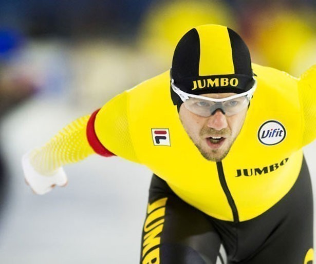 Schaatsen - koningsnummer op buitenbaan