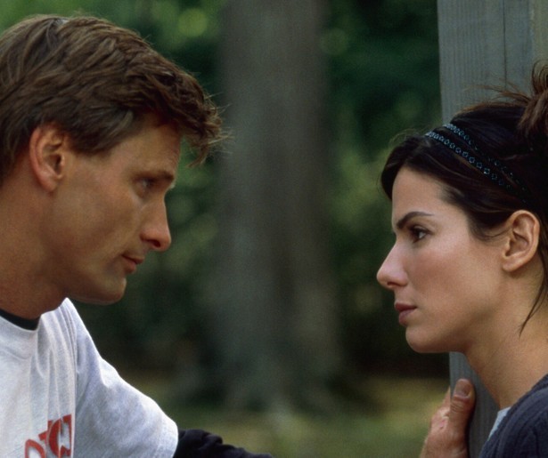 Sandra Bullock speelt een aan alcoholverslaafde schrijfster in 28 Days