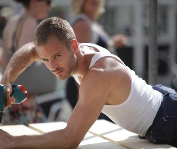 Onze jongens: Jim Bakkum gaat uit de kleren