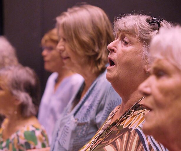 Anne-Marieke Graafmans volgt een seniorenrockkoor in aanloop naar de Zwarte Cross