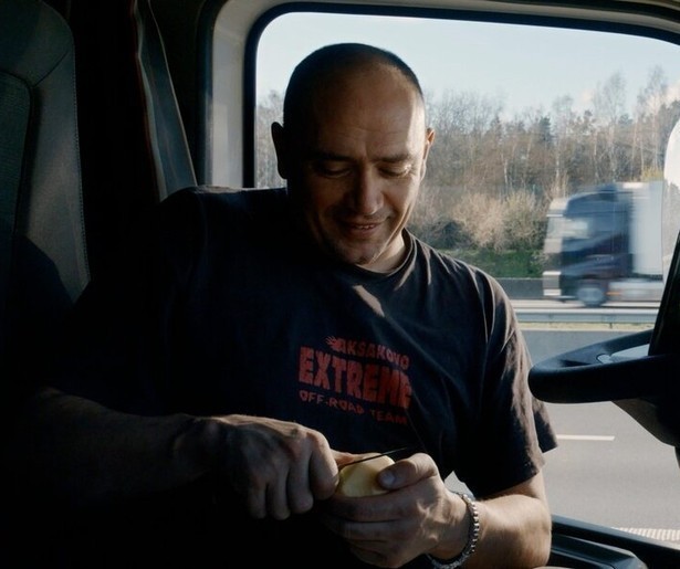 Het eenzame bestaan van vrachtwagenchauffeurs in beeld