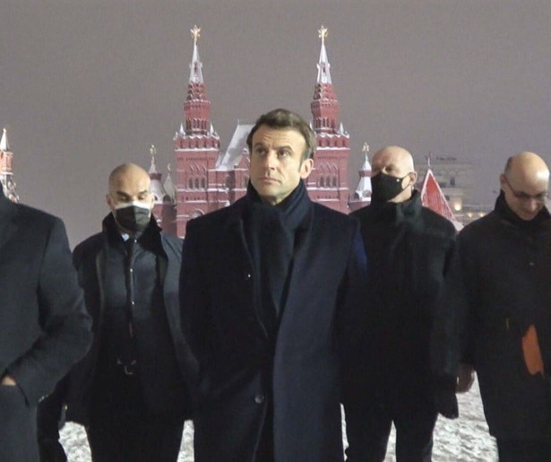 Documentaire over hoe Emmanuel Macron de Russische invasie van Oekraïne beleefde