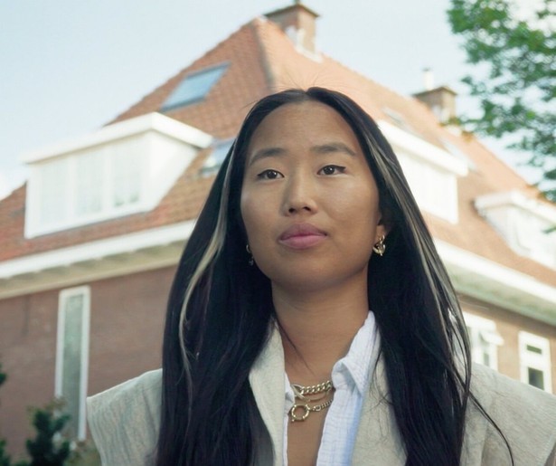 Roosmarijn rekent af met racisme in Hanky Panky Goodbye