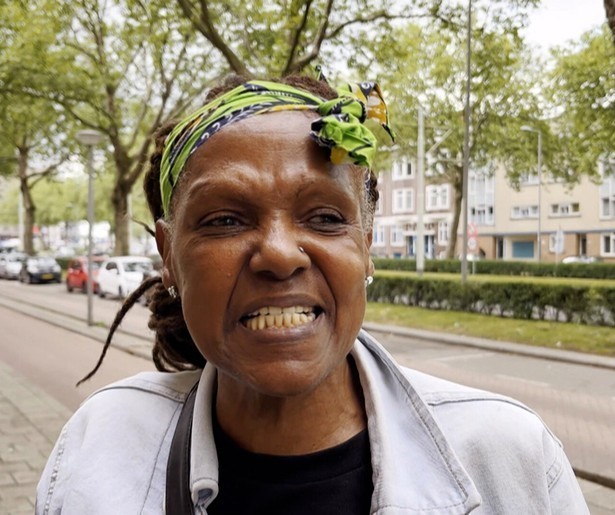 Didi Landman is straattandarts in Rotterdam