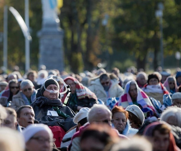 NPO2 herhaalt de indrukwekkende en pure 2Doc: Lourdes 