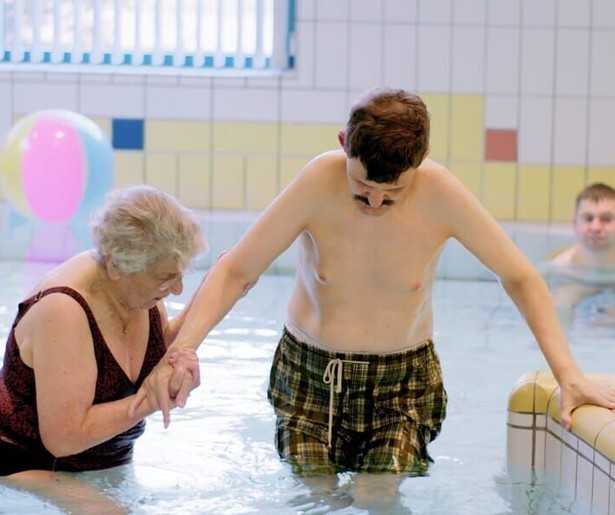 Documentaire over een 91-jarige moeder die voor haar gehandicapte zoon zorgt