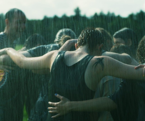 Lucas van der Rhee en Chris Westendorp nemen je mee naar een queerboerderij in 2Doc: Queerkamp