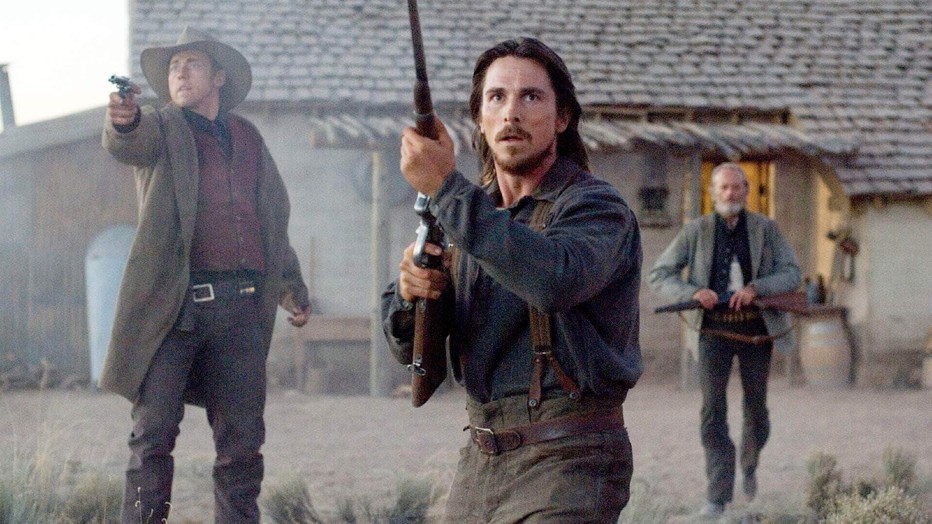 Christian Bale in 3:10 to Yuma Christian Bale in 3:10 to Yuma