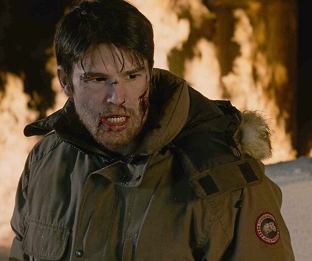 Josh Hartnett moet Alaska zien te beschermen van een groep vampiers in 30 Days of Night