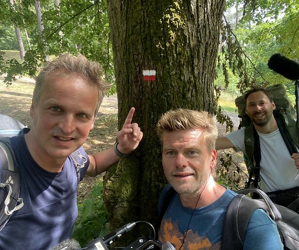 De TV van gisteren: Dwars Door De Lage Landen immuun voor voetbal