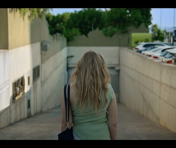 Manon herbeleeft haar eigen horrorvakantie in 3Doc: All Inclusive Love