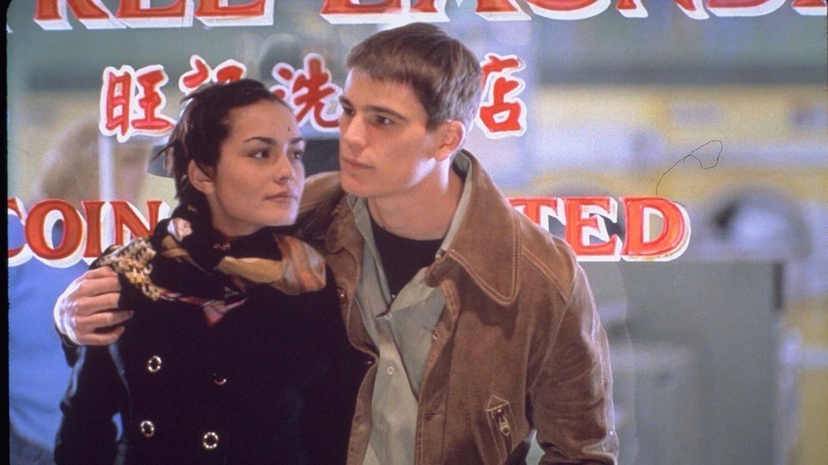 Shannyn Sossamon en Josh Hartnett in 40 Days and 40 Nights Shannyn Sossamon en Josh Hartnett in 40 Days and 40 Nights