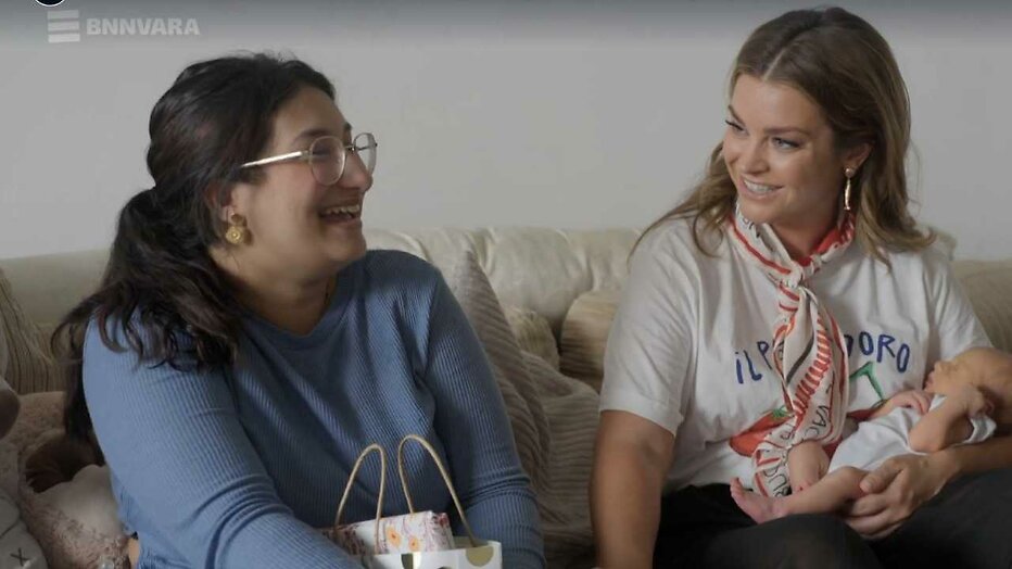 Miljuschka Witzenhausen in Vier Handen op één Buik