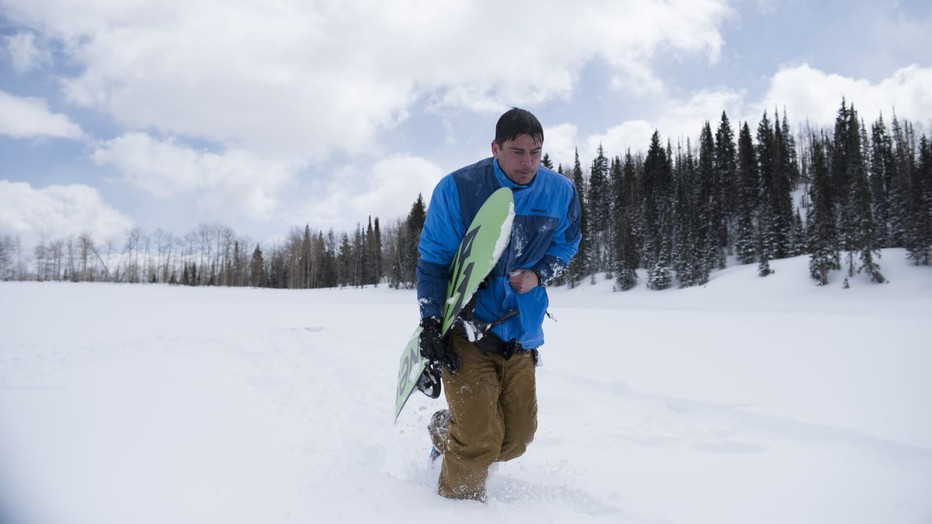 Josh Hartnett in 6 Below: Miracle on the Mountain