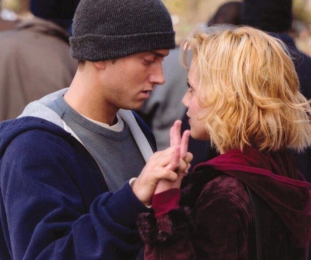 Eminem rapt zich naar de top in 8 Mile