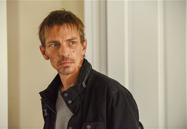 De mensen van het noodnummer