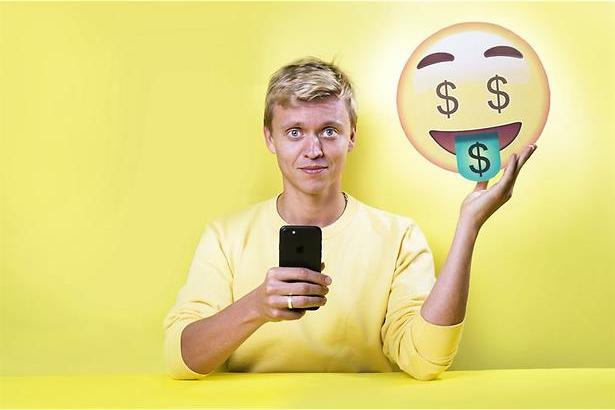 Nicolaas Veul met #followme 