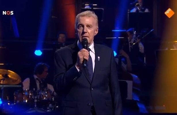 Videosnack: André zingt Toon tijdens Bevrijdingsdag 2021