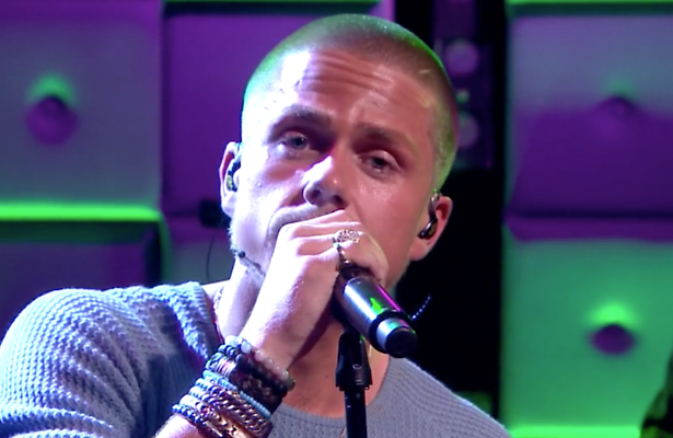 Videosnack: André Hazes zingt Humberto vaarwel