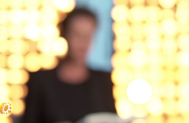 Videosnack: Astrid Holleeder leest op tv voor uit boek