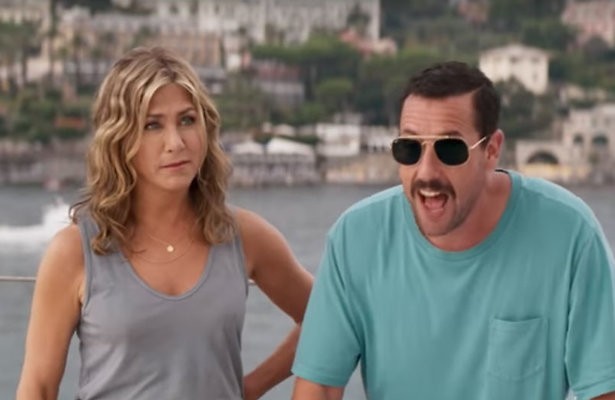 Videosnack: Jennifer Aniston in Netflix-film Murder Mystery