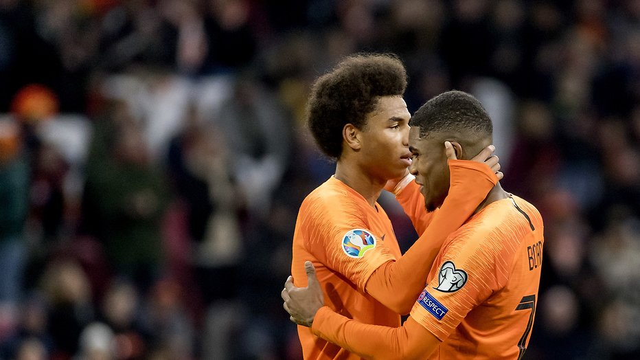 De TV van gisteren: Kleine 2.5 miljoen fans zien Oranje winnen De TV van gisteren: Kleine 2.5 miljoen fans zien Oranje winnen