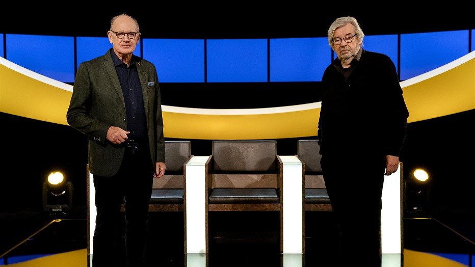 Philip Freriks links en Maarten van Rossem rechts op de set van De Slimste Mens Philip Freriks links en Maarten van Rossem rechts op de set van De Slimste Mens