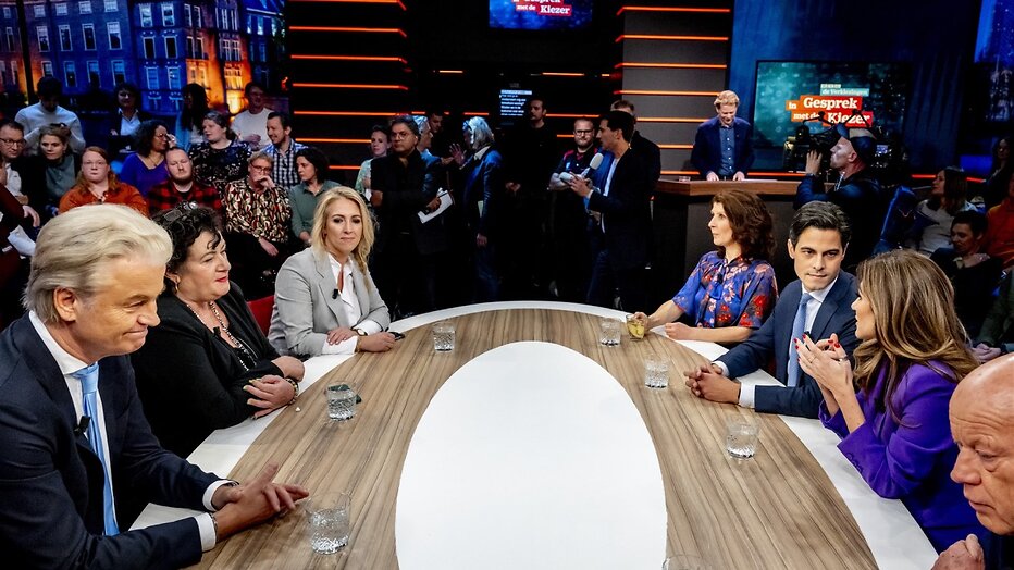 De TV van gisteren Tweede RTLdebat trekt bijna 1 miljoen kijkers