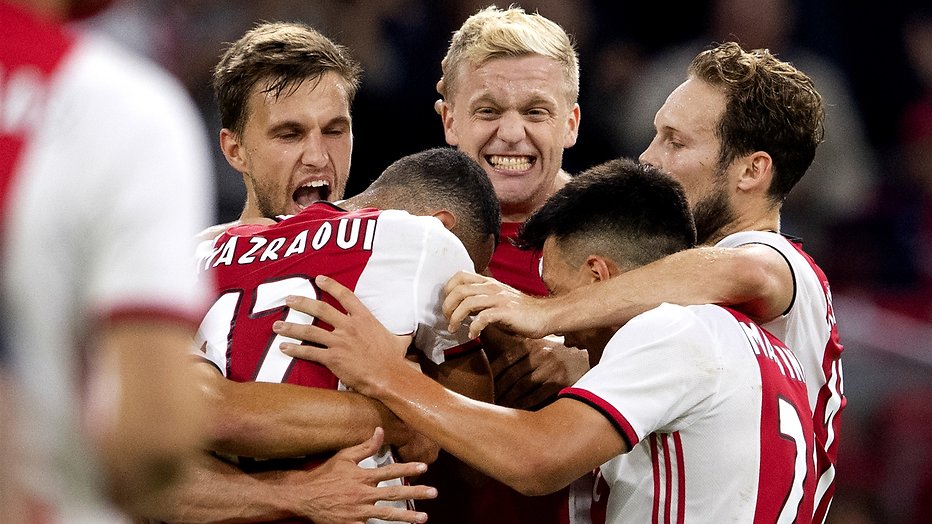 De TV van gisteren: Ruim anderhalf miljoen voetbalfans zien Ajax winnen De TV van gisteren: Ruim anderhalf miljoen voetbalfans zien Ajax winnen