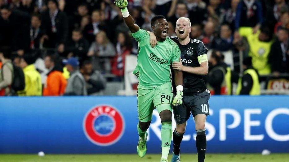 De TV van gisteren: Ajax wint nipt van het Eurovisie Songfestival