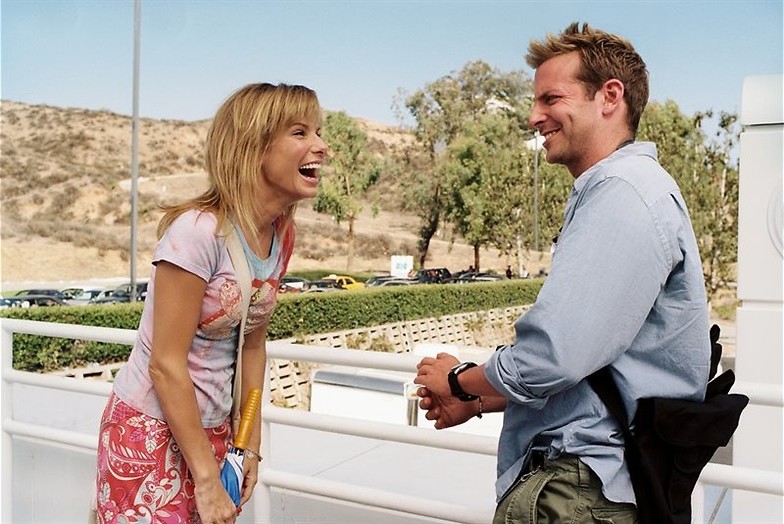 Sandra Bullock stalkt Bradley Cooper Sandra Bullock stalkt Bradley Cooper