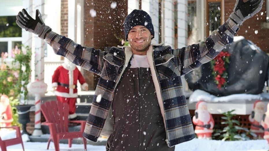 Julian Morris in A Royal Queens Christmas