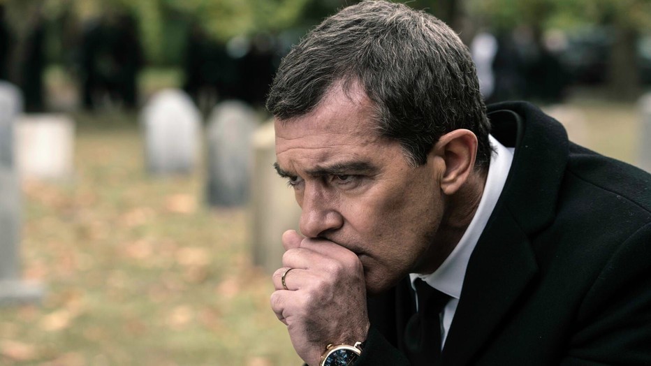 Antonio Banderas in Acts of Vengeance
