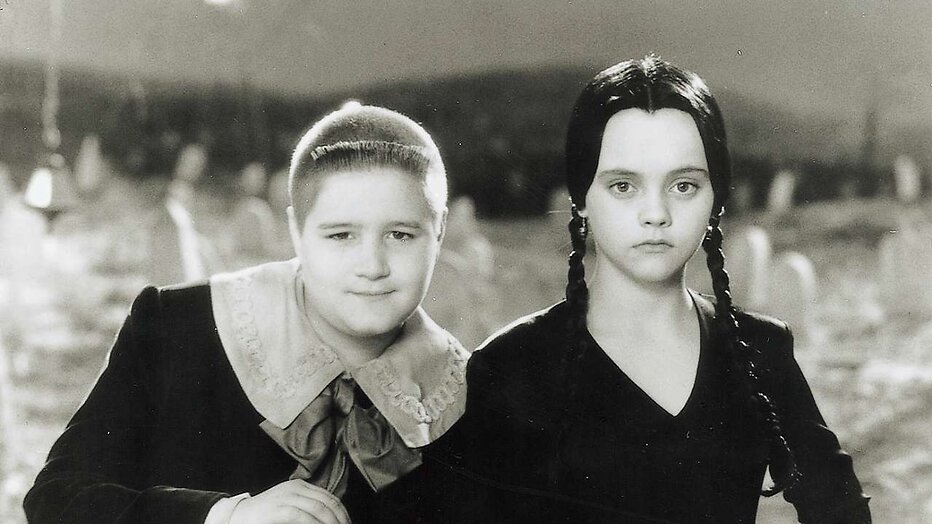 Christina Ricci en Jimmy Workman in Addams Family Values