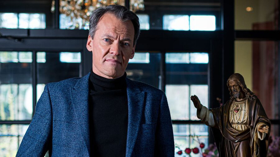 Tijs van den Brink voor Adieu God?