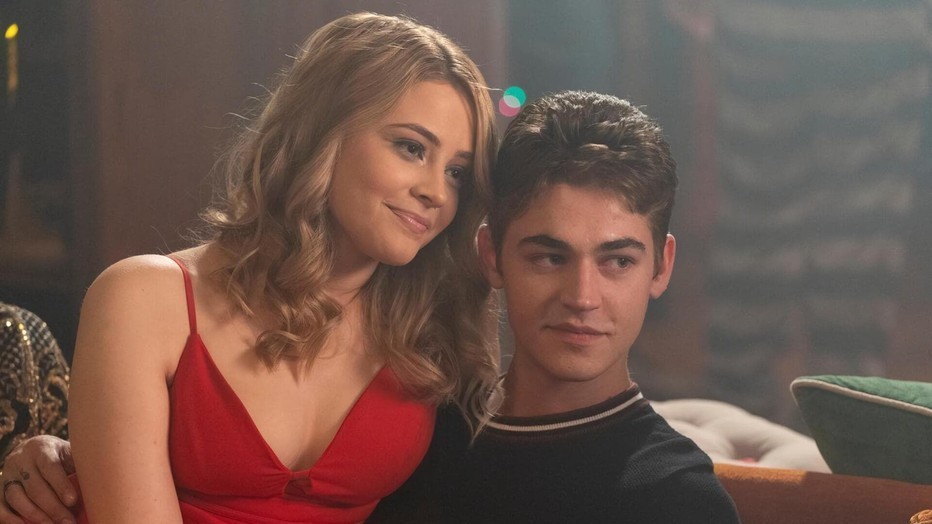 Hero Fiennes Tiffin en Josephine Langford in After We Collided