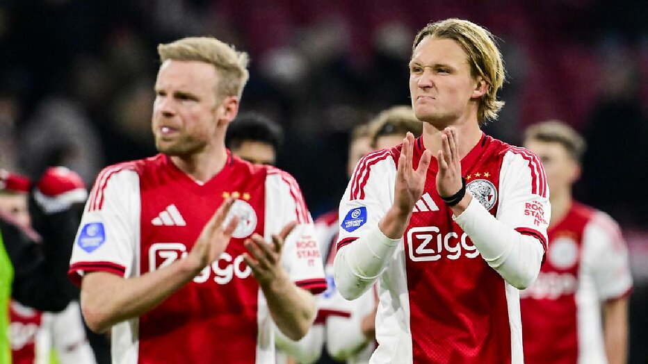 Kasper Dolberg en Davy Klaassen (Ajax)