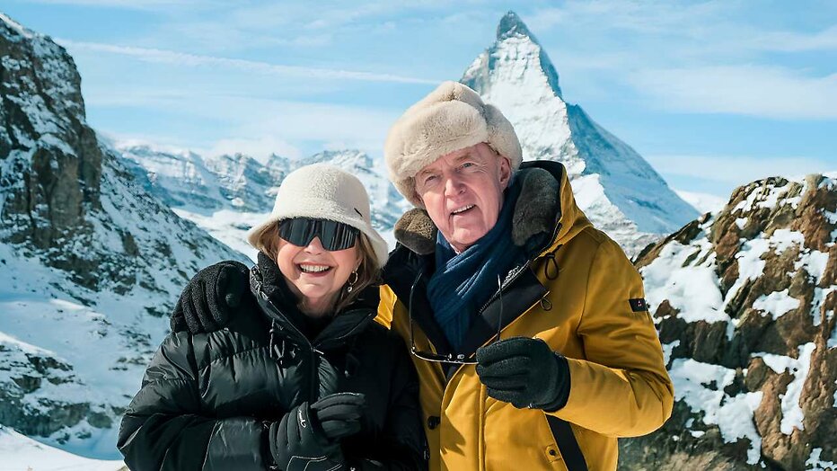 Janny van der Heijden en André van Duin voor Denkend aan Zwitserland Janny van der Heijden en André van Duin voor Denkend aan Zwitserland